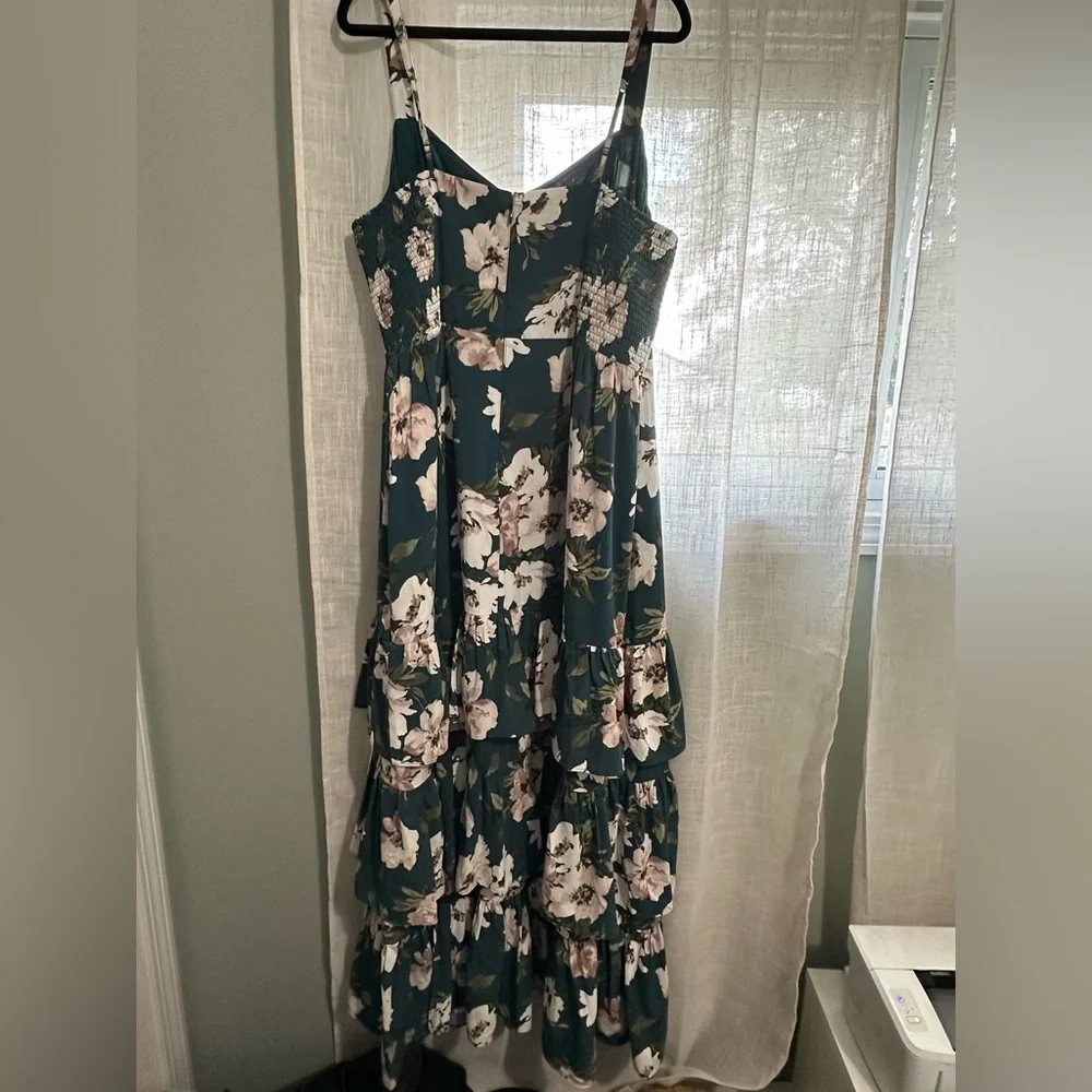 Abercrombie & Fitch Floral Tiered Maxi Dress **Tall** - Picture 3 of 6